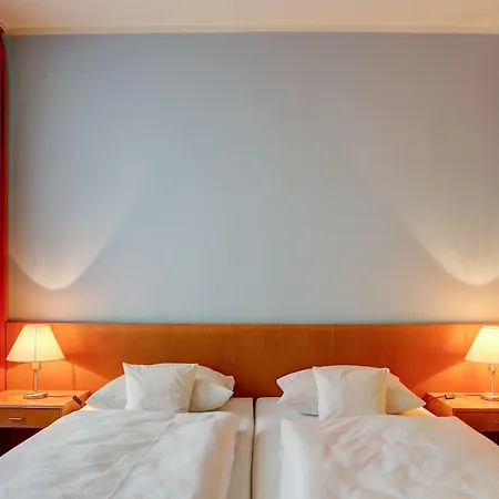 Centro Park Berlin-neukoelln Hotel 3*