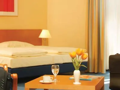 Centro Park Berlin-neukoelln 3* 柏林